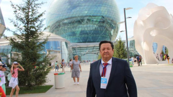 Фотография к новости: Қасымхан Бегманов: Ұлт үшін экономикалық келісімдер уақытша, әдеби келісімдер мәңгі қызмет етеді