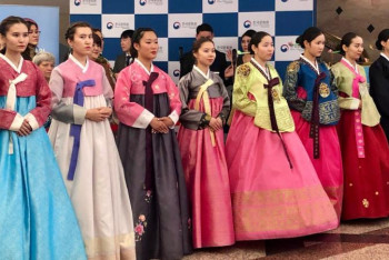 Фотография к новости: Мен және басқа Мен: Нұр-Сұлтанда "Ханбок" корей дәстүрлі киімдер көрмесі ашылды 