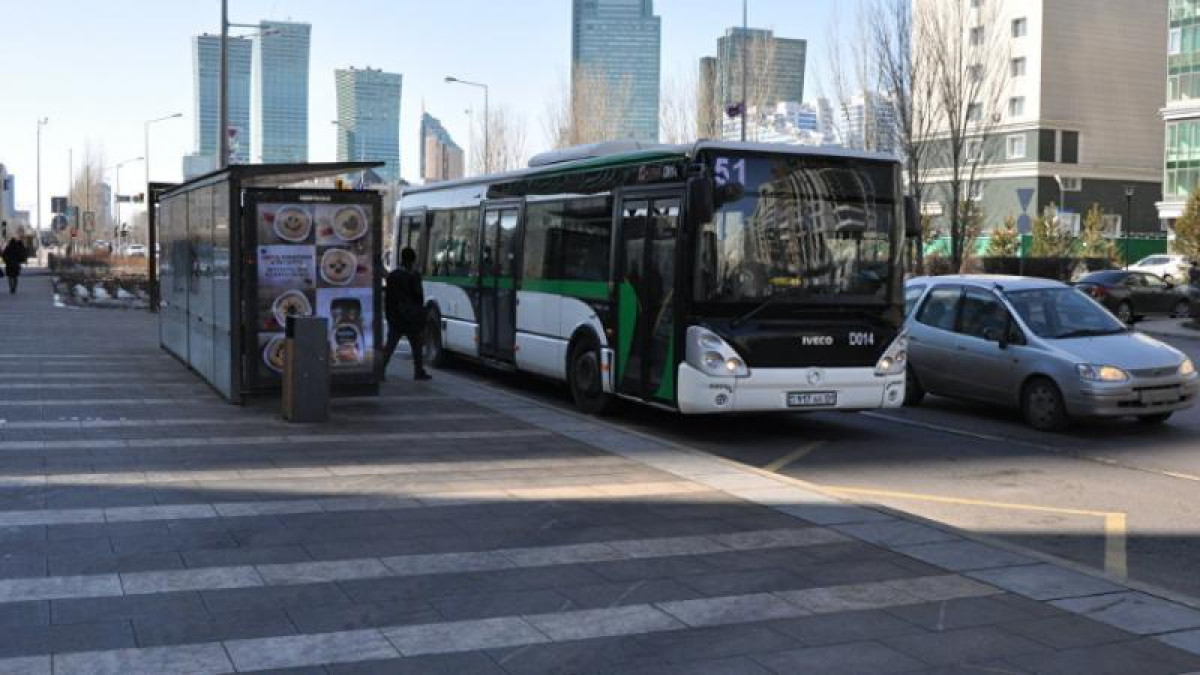 Елордада екі автобустың қозғалысы уақытша өзгерді