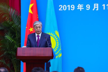 Фотография к новости: Президент Қытай қоғамдық ғылымдар академиясында лекция оқыды