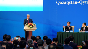 Фотография к новости: Мемлекет басшысы Қазақстан-Қытай Іскерлік кеңесінің алтыншы отырысына қатысты