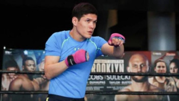 Фотография к новости: Данияр Елеусінов Нью-Йоркте ашық жаттығу өткізді 