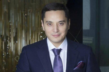 Фотография к новости: Нұрлан Әлімжанов Мәжілістегі алғашқы отырысында төрағадан ескерту алды