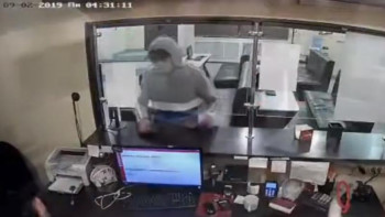 Фотография к новости: ШҚО-да букмекерлік кеңсеге шабуыл жасағандар ұсталды