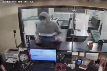 Фотография к новости: ШҚО-да букмекерлік кеңсеге шабуыл жасағандар ұсталды