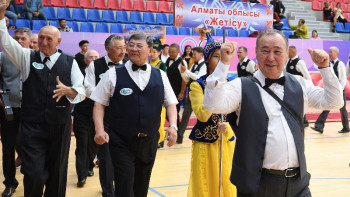 Фотография к новости: Ардагерлер арасында бильярдтан «Жетісу кубогы» өтті