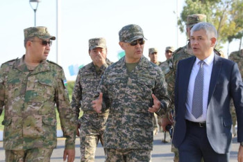 Фотография к новости: Қорғаныс министрі Өзбекстанға ресми сапармен барды