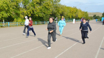 Фотография к новости: Мемлекеттік қызметшілер арасында спартакиада өтті