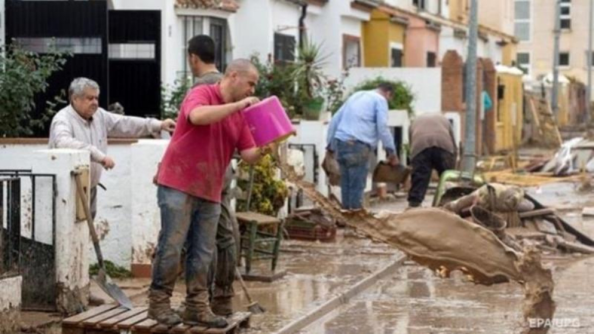 Испанияда су тасқынынан 5 адам қаза тапты