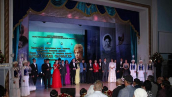 Фотография к новости: Атырауда Фариза Оңғарсынованың 80 жылдығына арналған апталық қорытындыланды