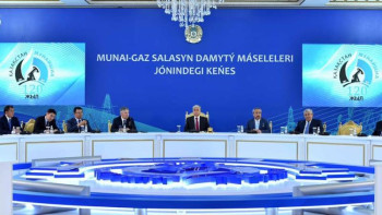 Фотография к новости: Тоқаев: Мұнай-газ жобаларындағы негізгі орындарда ұлттық басшыларды өсіру қажет