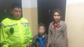 Фотография к новости: Алматыда 8 жасар бала анасын іздеп интернаттан қашып кеткен