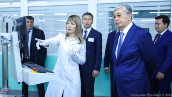 Фотография к новости: Қасым-Жомарт Тоқаев С.М. Киров атындағы зауытқа барды