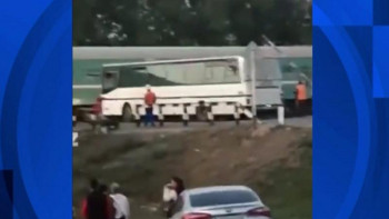 Фотография к новости: Шамалғанның темір жолына тағы бір автобус кептеліп қалды﻿﻿