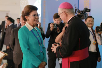 Фотография к новости: Әлемдік діндер съезі адамдарды сыйластық рухына тәрбиелеуге үлес қосты – Назарбаева