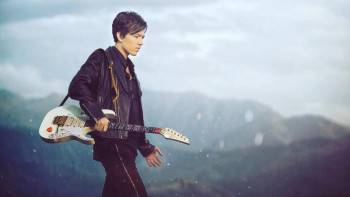 Фотография к новости: Димаш жаңа бейнебаяннан үзінді жариялады 