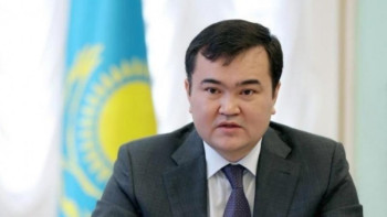 Фотография к новости: Президент Жеңіс Қасымбекті жаңа қызметке ұсынды