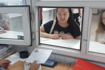 Фотография к новости: Алматыда бір үйдің екі қызы 25 жыл бойы құжатсыз жүрген