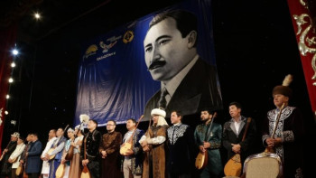 Фотография к новости: Қарағандыда халықаралық айтыс басталды