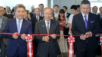 Фотография к новости: Токиода Елбасы кітапханасының қор көрмесі ашылды