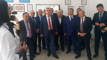 Фотография к новости: Аграрлық салада ғалымдардың жетістігін өндіріске енгізу жағы тұралап тұр – депутат