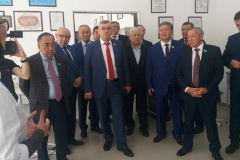 Фотография к новости: Аграрлық салада ғалымдардың жетістігін өндіріске енгізу жағы тұралап тұр – депутат