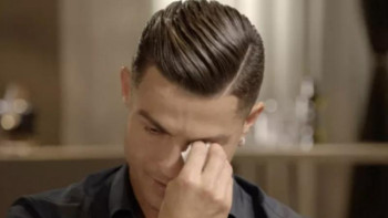 Фотография к новости: «Макдональдстан» бургер сұрап жеген Роналду өзіне мейірімділік танытқан әйелді тапты