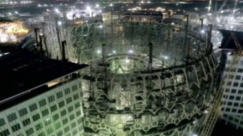 Фотография к новости: Дубайда EXPO-2020 көрмесі өтетін аумаққа темір күмбез қойылды