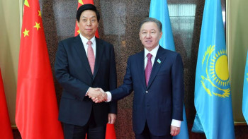 Фотография к новости: Нығматулин Ли Чжаньшумен  келіссөз жүргізді