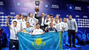 Фотография к новости: Қазақстан әлем чемпионатында еркін күрестен жалпы командалық есепте екінші орын алды
