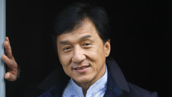 Фотография к новости: Джеки Чан #Abai175 челленджін жалғастырды