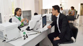 Фотография к новости: ХҚКО қызметкерлері ым-ишарат тілін меңгеруде 