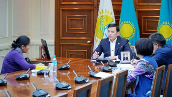 Фотография к новости: Елорда әкімі 400-ден астам адамды жеке қабылдады