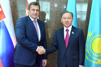 Фотография к новости: Нығматулин мен Андрей Данко ынтымақтастықтың басым бағыттарын талқылады