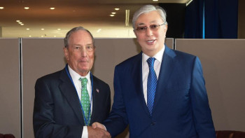 Фотография к новости: Мемлекет басшысы «Bloomberg» ақпарат агенттігінің басшысымен кездесті