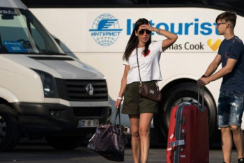 Фотография к новости: Британиялық ірі компания банкротқа ұшырап, туристер "далада қалды"