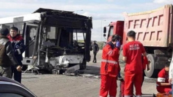 Фотография к новости: Елордада автобус пен жүк көлігі соқтығысып қалды