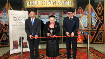 Фотография к новости: Нұр-Сұлтанда Наджон Чильги көрмесі ашылды