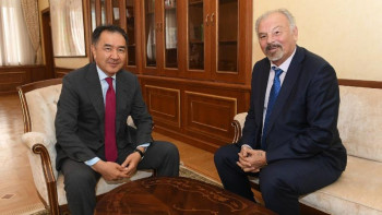 Фотография к новости: Сағынтаев зиялы қауым өкілдерімен кездесті