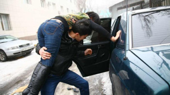 Фотография к новости: Қыз алып қашқан жігіттер 7 жылға сотталды