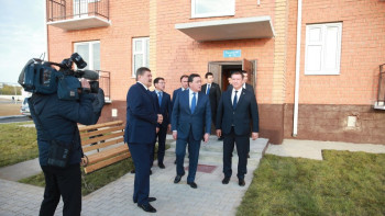 Фотография к новости: Мамин Байқоңыр қаласының даму барысымен танысты 