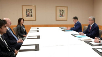 Фотография к новости: Мемлекет басшысы "Goldman Sachs" компаниясының президентімен кездесті