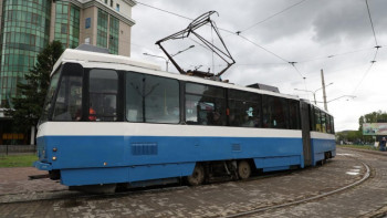 Фотография к новости: Өскеменде трамвай әйнегі сынып, жолаушы жарақат алды