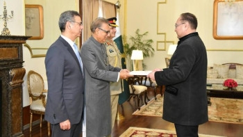 Фотография к новости: Қазақстан елшісі Пәкістан президентіне сенім грамоталарын тапсырды