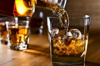 Фотография к новости: Елімізде сыра мен шарап жарнамасына рұқсат берілуі мүмкін