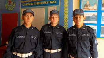 Фотография к новости: Сарбаздар тілсіз жаудың алдын алды