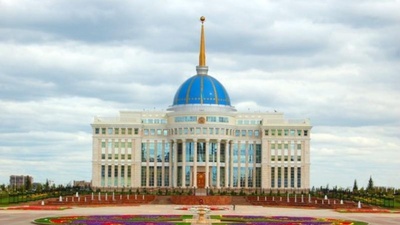 Президент Асқар Мамин мен Дариға Назарбаеваны қабылдады