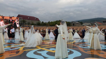 Фотография к новости: Дағыстандық той Гиннес рекордтар кітабына енгізілді