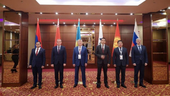 Фотография к новости: Қазақстан ЕАЭО елдерін көлік инфрақұрылымын бірлесіп дамытуға шақырды 