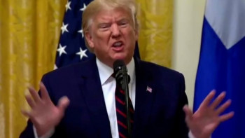 Фотография к новости: Трамп Украина туралы сұрақ қойған тілшіге айғайлады